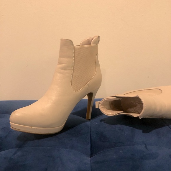 Cream PADDED Platform Stilettos Ankle Boots - Picture 5 of 17